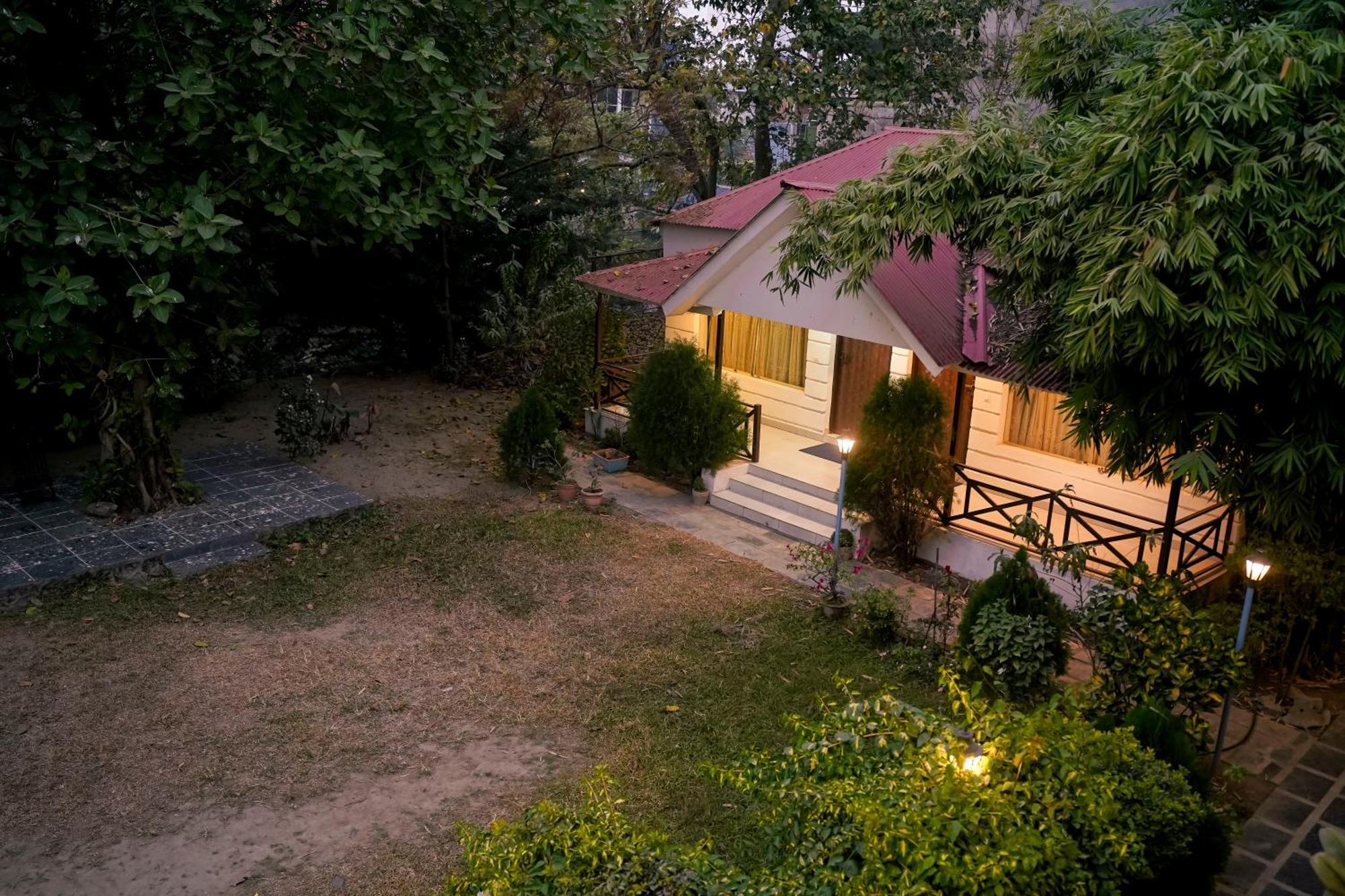 Chintan Chautari Itahari Luaran gambar